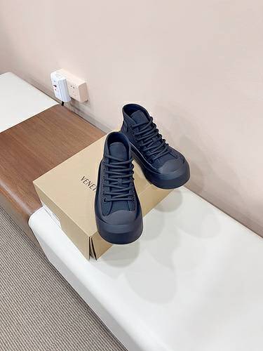 Picture of Bottega Veneta Shoes Women _SKUfw157484548fw